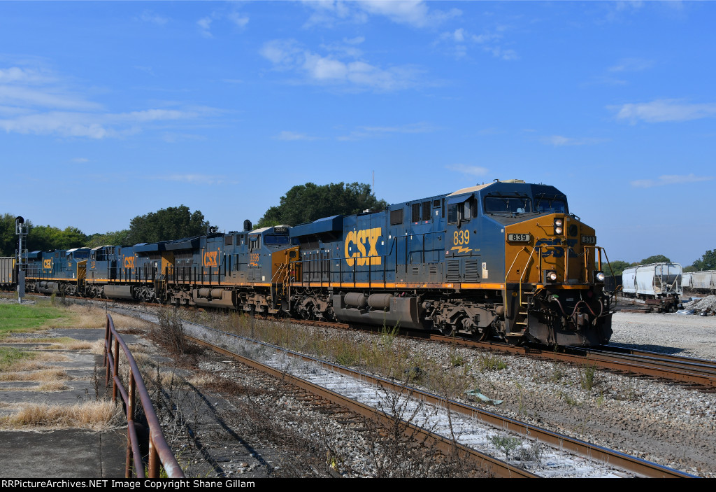 CSX 839